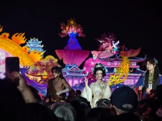 全国乐园TOP10推荐：厦门园博苑花灯乐园上榜，春季出游解锁更多玩法