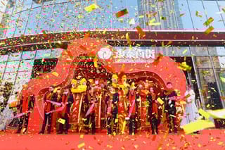 银泰百货萧山店开业了 皮爷咖啡等50多个品牌首次进入萧山