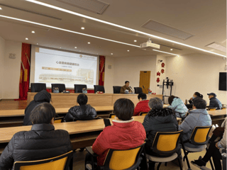 膳食运动稳 “心” ，早筛训练防 “呆”