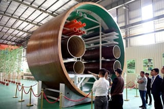 在浙江，“竹缠绕”技术创造材料领域世界新高地